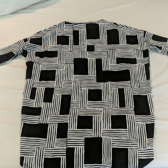 LulaRoe - Picture 3 of 4